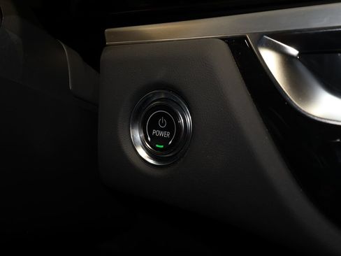 Certified 2025 Cadillac Lyriq Luxury AWD/4WD image 16