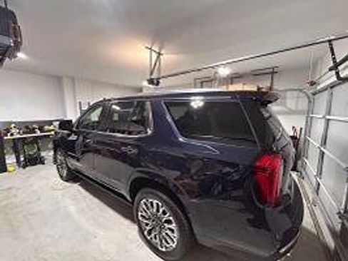 Used 2024 GMC Yukon Denali Ultimate image 2