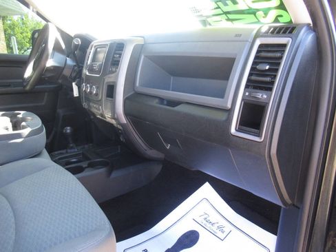 Used 2014 RAM 2500 Tradesman w/ Chrome Appearance Group AWD/4WD image 11