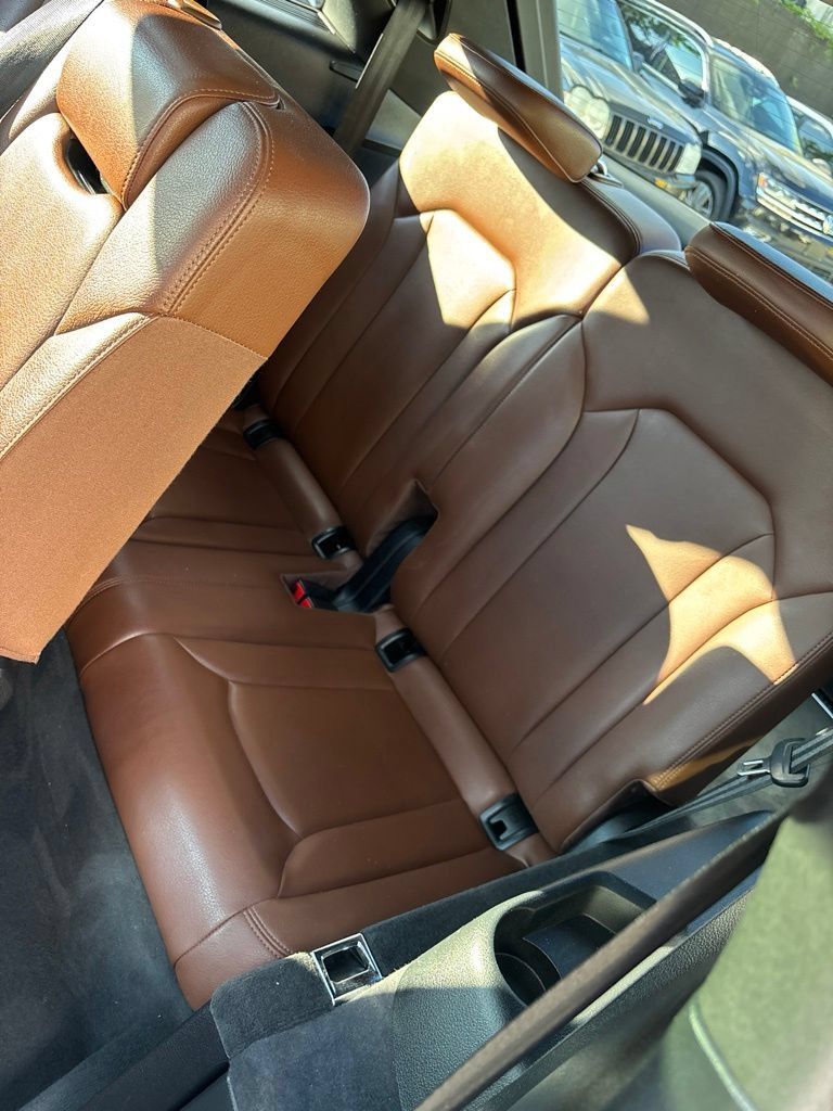 Used 2019 Audi Q7 3.0T Premium w/ Convenience Package AWD/4WD image 26