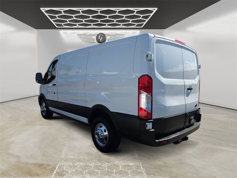 Used 2020 Ford Transit 150 Low Roof image 3