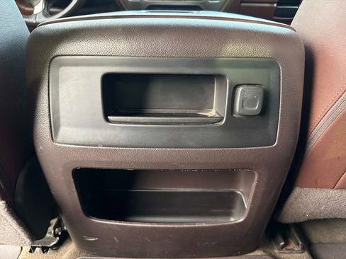 Used 2018 Chevrolet Silverado 1500 High Country image 18