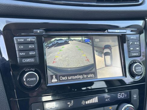 Used 2017 Nissan Rogue Sport SL image 28