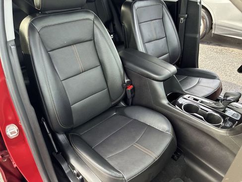 Used 2023 Chevrolet Equinox Premier AWD/4WD image 22