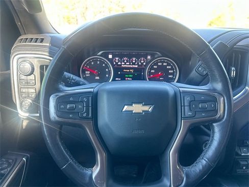 Used 2021 Chevrolet Silverado 1500 High Country w/ Technology Package image 18