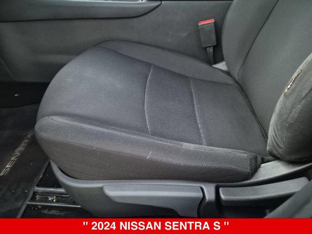Certified 2024 Nissan Sentra S FWD image 17
