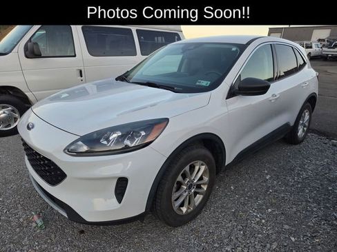 Used 2022 Ford Escape SE w/ Cold Weather Package image 1