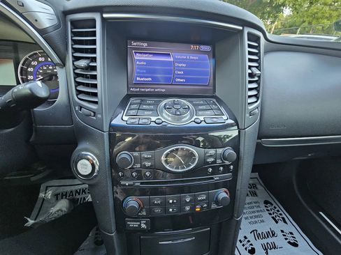 Used 2013 INFINITI FX37 2WD w/ Premium Pkg image 11