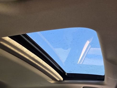 Used 2025 Honda Accord SE image 16