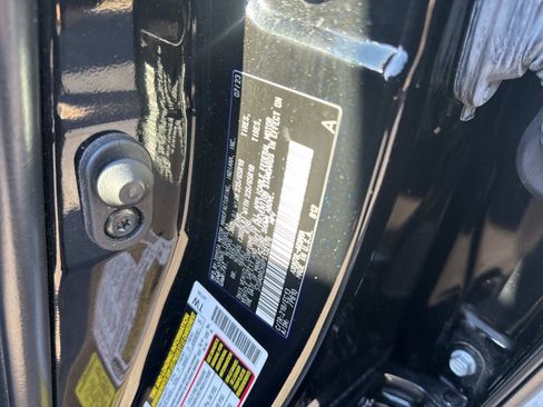 Used 2023 Toyota Highlander Bronze Edition image 22