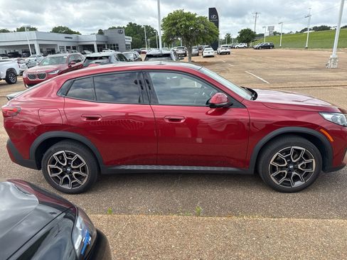Used 2024 BMW X2 xDrive28i AWD/4WD image 4