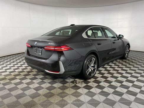 New 2026 BMW 530i xDrive w/ Premium Package image 24