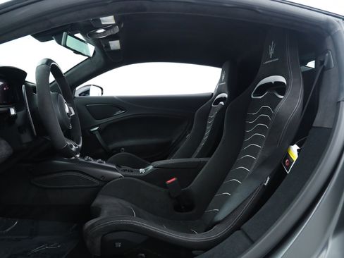 Used 2025 Maserati MC20 Coupe RWD image 39