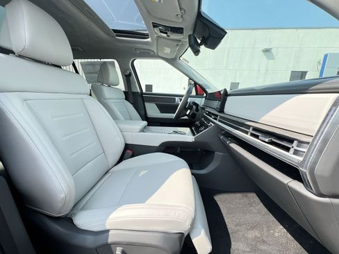 New 2025 Hyundai Santa Fe Calligraphy image 11