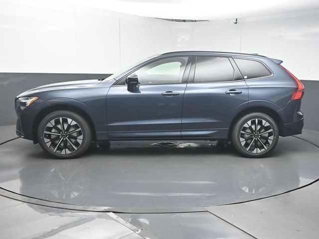 New 2027 Volvo XC60 B5 Plus AWD/4WD image 5