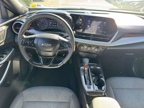 Used 2024 Chevrolet Trax RS w/ Driver Confidence Package FWD image 13