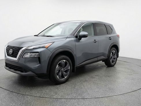 Used 2025 Nissan Rogue SV AWD/4WD image 3