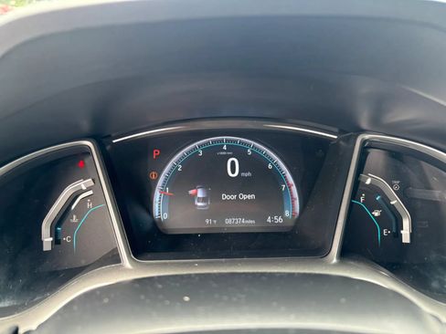Used 2018 Honda Civic EX image 13