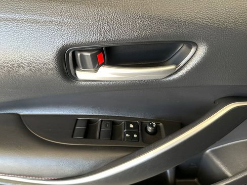 Used 2023 Toyota Corolla SE w/ SE Package image 11