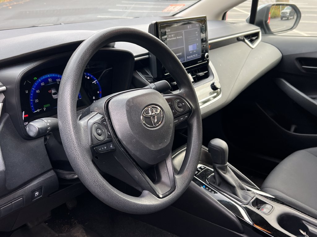 Used 2022 Toyota Corolla LE FWD image 34
