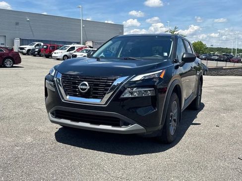Used 2023 Nissan Rogue S FWD image 8