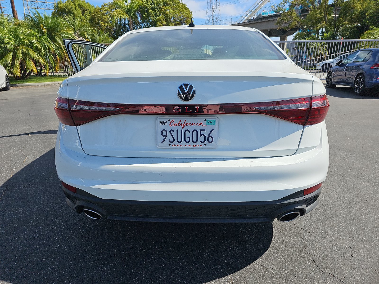 Used 2025 Volkswagen Jetta GLI Autobahn FWD image 11