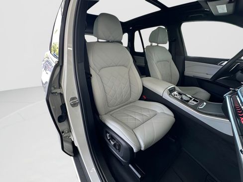 Certified 2024 BMW X5 xDrive50e w/ Premium Package AWD/4WD image 23