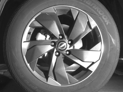Used 2025 Nissan Rogue SV AWD/4WD image 11