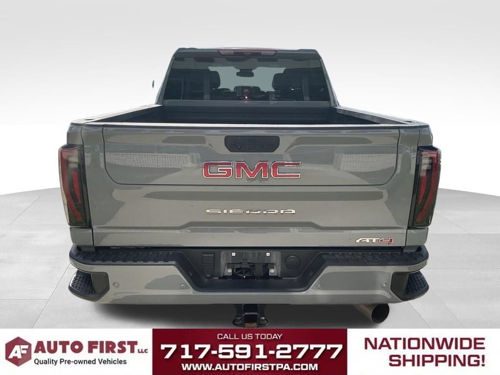 Used 2025 GMC Sierra 2500 AT4 AWD/4WD image 5