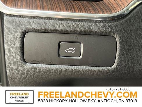 Used 2023 Volvo XC60 B5 Plus image 20