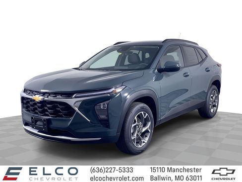 New 2025 Chevrolet Trax LT w/ Driver Confidence Package image 1