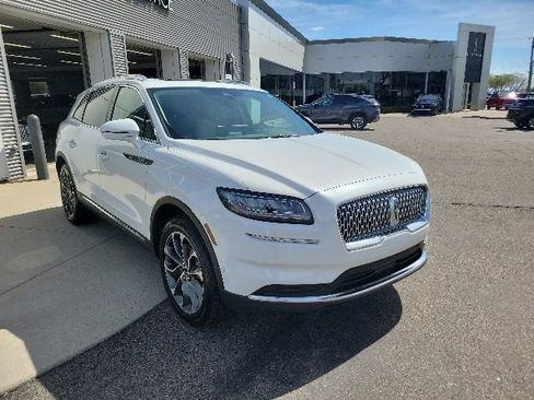 Certified 2023 Lincoln Nautilus Reserve w/ Equipment Group 201A AWD/4WD image 12
