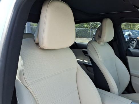 Used 2023 Mercedes-Benz C 300 Sedan image 12