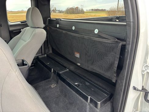 Used 2020 Toyota Tacoma SR image 13