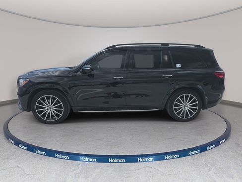 Used 2024 Mercedes-Benz GLS 450 4MATIC image 9