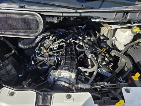 Used 2023 Ford Transit 350 XLT image 30