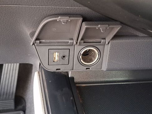 Certified 2018 Toyota Camry LE FWD image 26