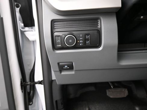 New 2026 Ford F350 XL w/ XL Chrome Package image 31