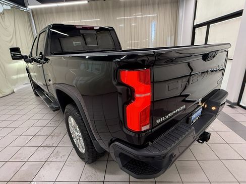 Certified 2024 Chevrolet Silverado 2500 High Country AWD/4WD image 8