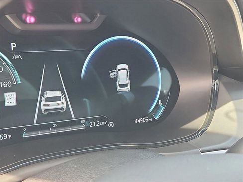 Used 2023 Genesis GV70 3.5T Sport w/ Sport Prestige Package image 15