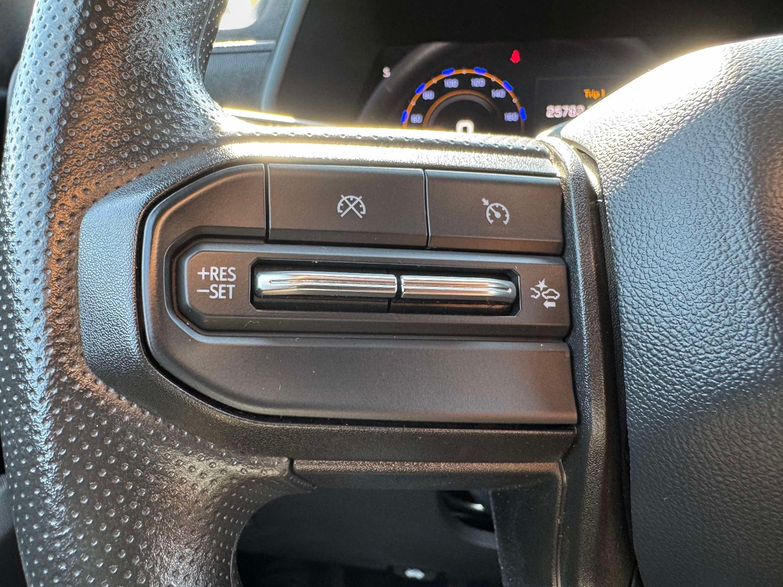 Used 2024 Chevrolet Colorado Trail Boss w/ Advanced Trailering Package AWD/4WD image 19