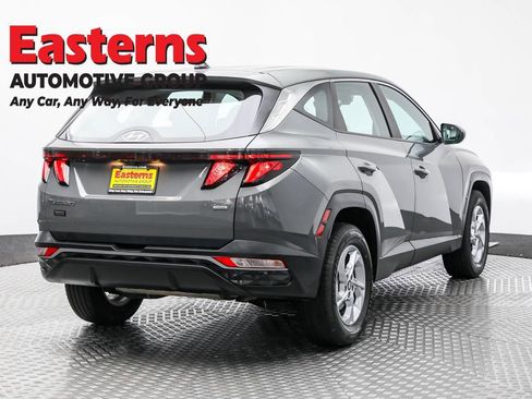 Used 2024 Hyundai Tucson SE image 5