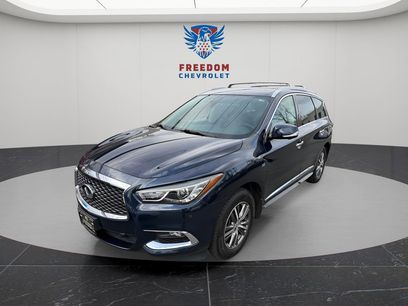Used 2019 INFINITI QX60 Luxe w/ Essential Package