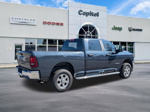 Used 2026 RAM 2500 Big Horn AWD/4WD image 3
