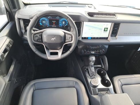 New 2026 Ford Bronco Outer Banks w/ Sasquatch Package image 17