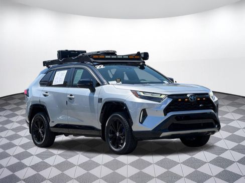 Used 2022 Toyota RAV4 XSE AWD/4WD image 7