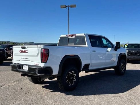 Certified 2025 GMC Sierra 2500 AT4X AWD/4WD image 5