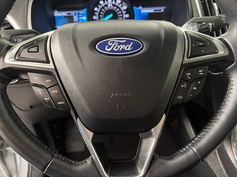 Certified 2024 Ford Edge Titanium image 16