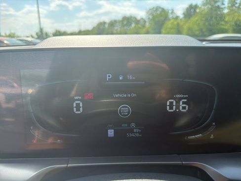 Certified 2023 Kia Telluride S w/ S Sunroof Package AWD/4WD image 11