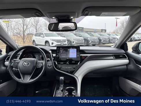 Used 2022 Toyota Camry XSE w/ Navigation Package image 10